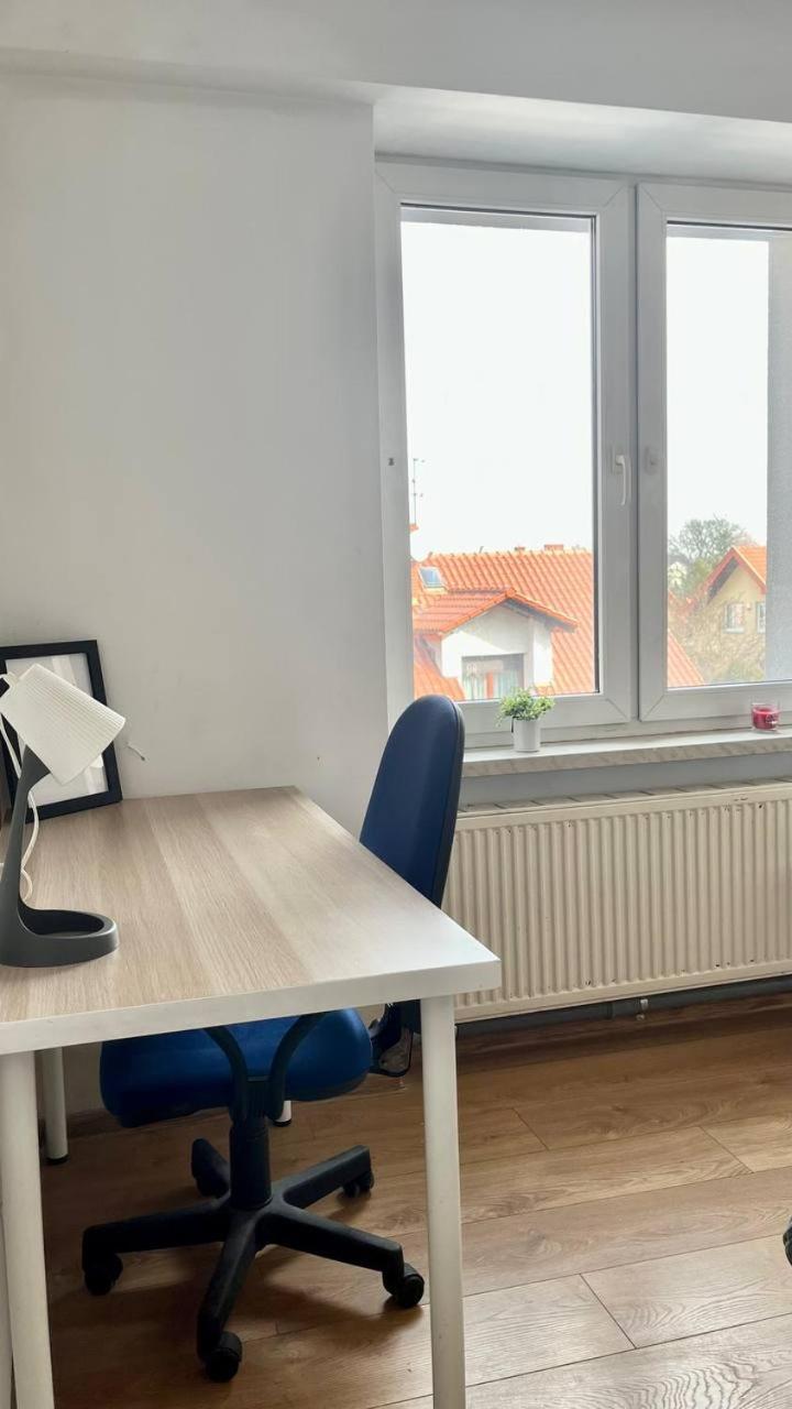 Comfy, Nice And Small Room In 크라쿠프 외부 사진